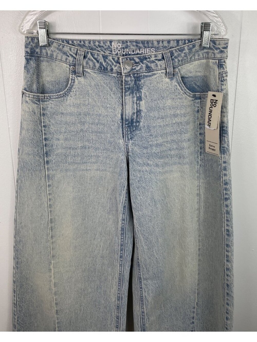 No Boundaries Womens Size 8 Low-Rise Extra Baggy Jeans Light Acid Wash Denim - Picture 3 of 9